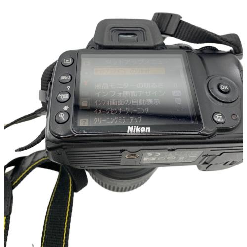Nikon (ニコン) デジタル一眼レフカメラ D3000