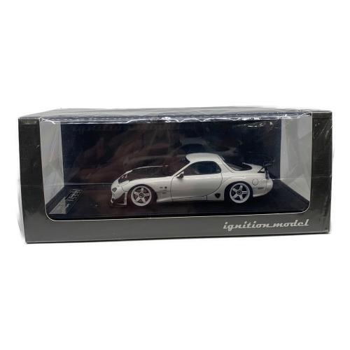 1/43 FEED RX-7 (FD3S) White モデルカー
