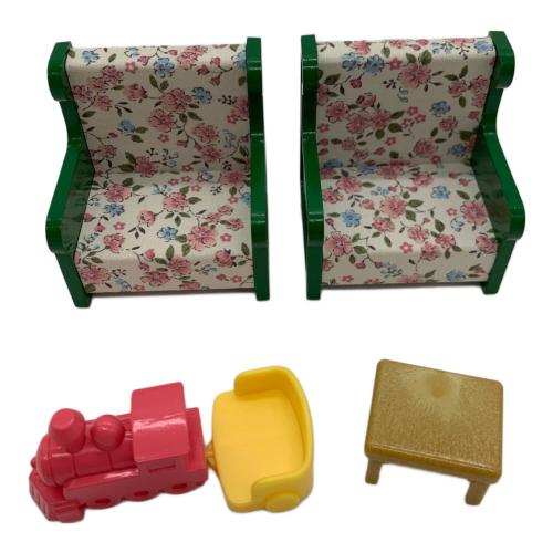 EPOCH (エポック) ウサギファミリーセット シルバニアファミリー @ ※尻尾外れ有り