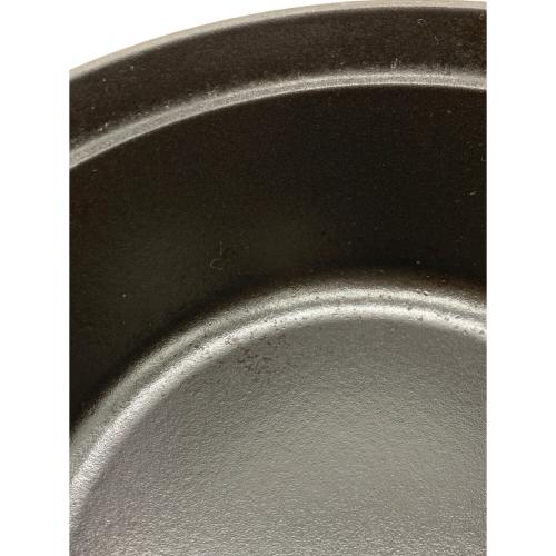 Staub (ストウブ) ピコ•ココットラウンド 22cm