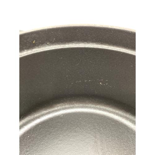 Staub (ストウブ) ピコ•ココットラウンド 22cm