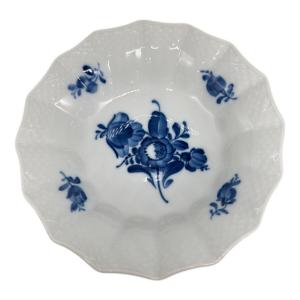 ROYAL COPENHAGEN (ロイヤル・コペンハーゲン) シェルプレート ブルーフラワー・プレイン