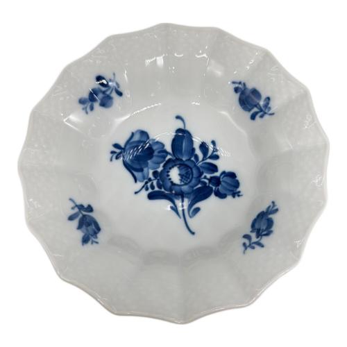 ROYAL COPENHAGEN (ロイヤル・コペンハーゲン) シェルプレート ブルーフラワー・プレイン