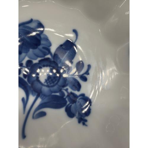 ROYAL COPENHAGEN (ロイヤル・コペンハーゲン) シェルプレート ブルーフラワー・プレイン