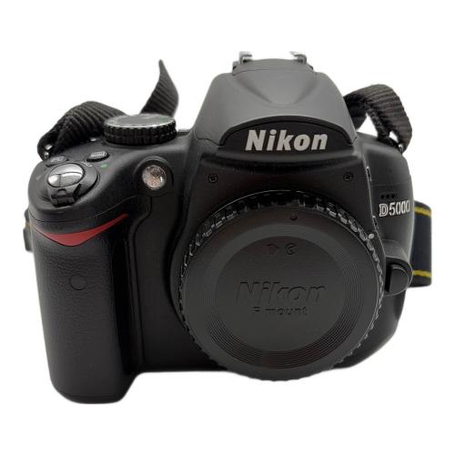 Nikon (ニコン) デジタル一眼レフカメラ D5000