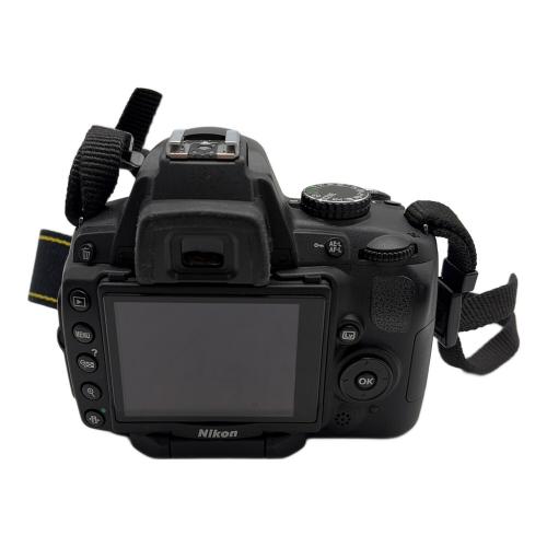 Nikon (ニコン) デジタル一眼レフカメラ D5000