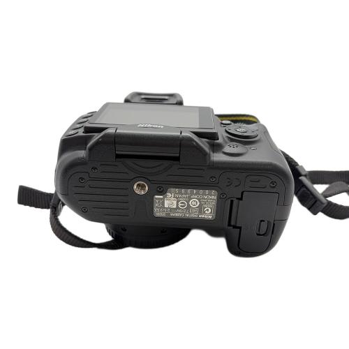 Nikon (ニコン) デジタル一眼レフカメラ D5000