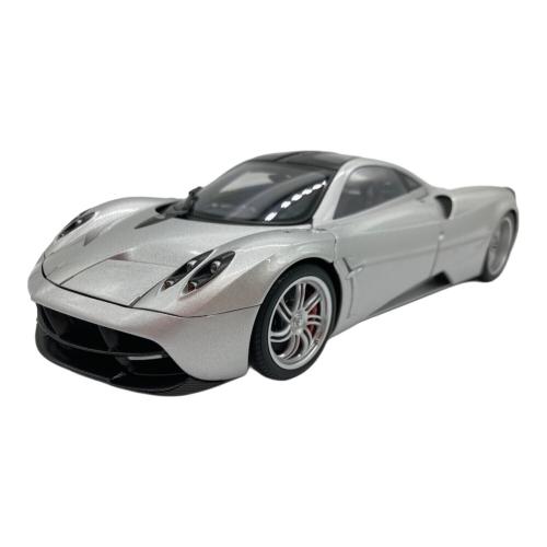 AUTOart (オートアート) シルバー 1/18 PAGANI Huayra（パガーニ ウアイラ）