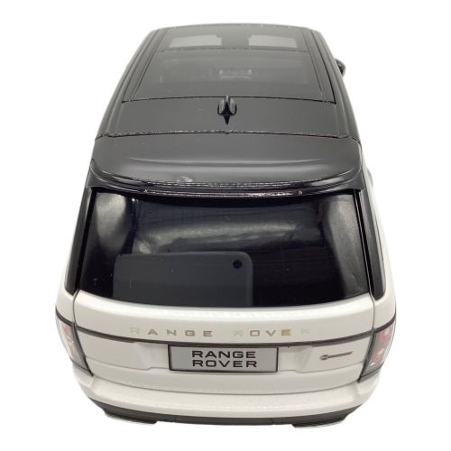 LCD MODELS ダイキャストカー 1/18 Land Rover Range Rover SVAutobiography Dynamic ホワイト