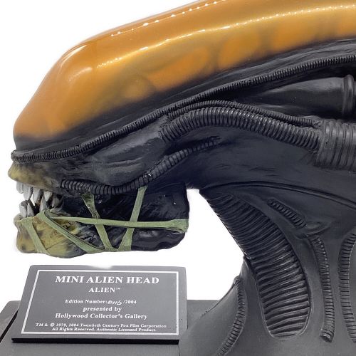 フィギュア エイリアンヘッドフィギュア MINI ALIEN HEAD