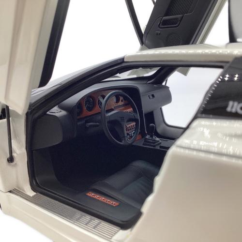 AUTOart (オートアート) モデルカー BUGATTI White EB110 GT