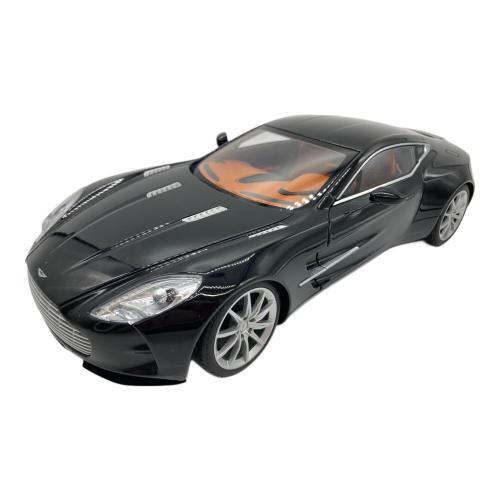 AUTOart (オートアート) ミニカー シリアルナンバー0761 アストンマーチ 1/18 ASTON MARTIN ONE 7