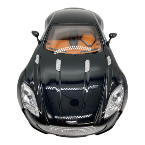 AUTOart (オートアート) ミニカー シリアルナンバー0761 アストンマーチ 1/18 ASTON MARTIN ONE 7