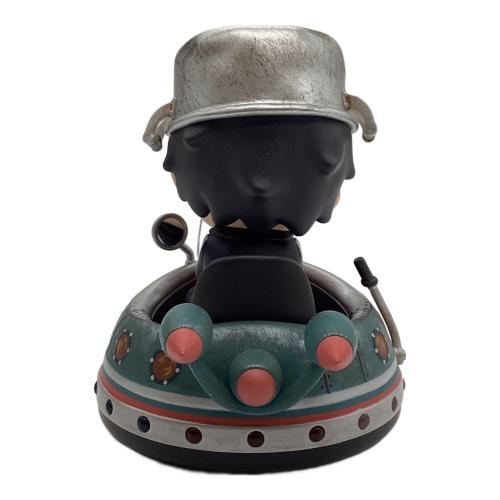 POP MART（ポップマート） 95mm THE UFO CHASER Hirono × Journey to