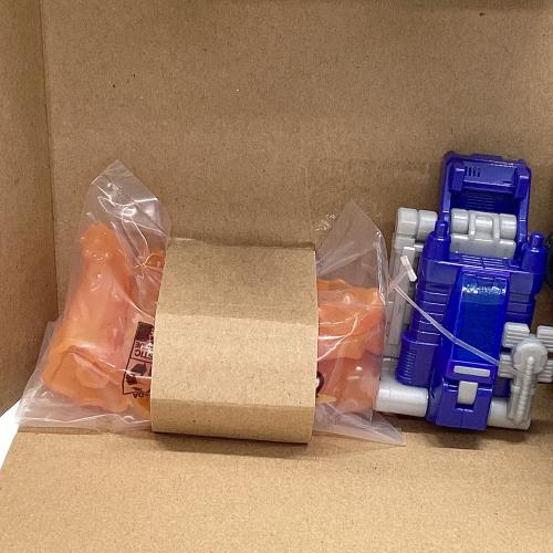 フィギュア ※箱ダメージ有 トランスフォーマー スタジオシリーズ SS-142 オプティマスプライム