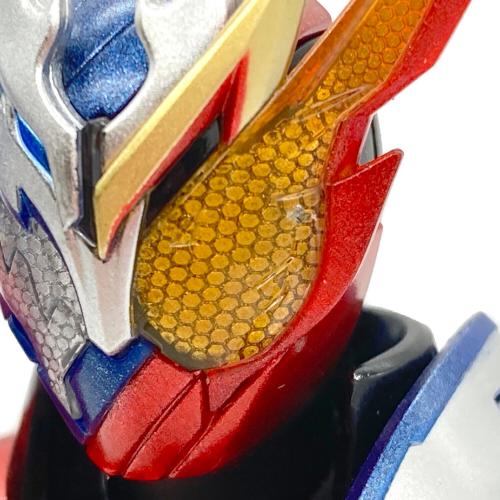 フィギュア 仮面ライダービルド クローズビルドフォーム S.H.Figuarts
