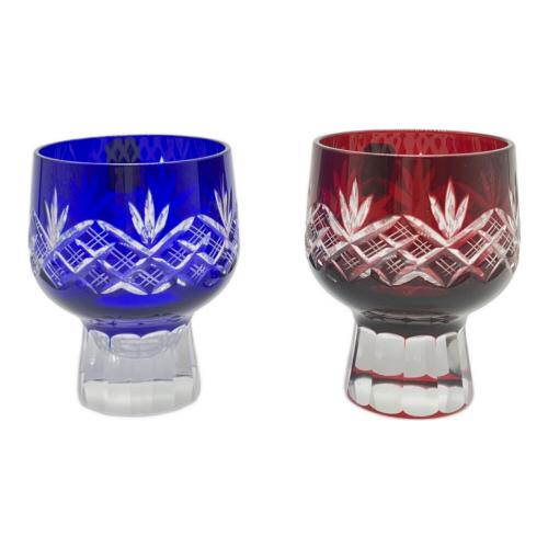 江戸切子 (エドキリコ) 赤被台付ワイングラス 矢来かすり