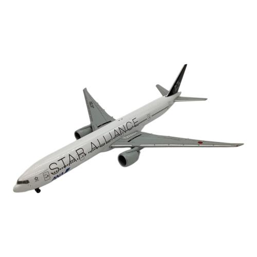 ANA (アナ) 飛行機 スターアライアンス JA731A