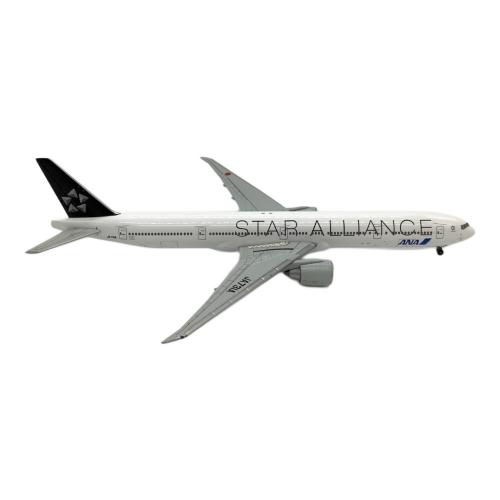 ANA (アナ) 飛行機 スターアライアンス JA731A