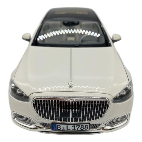 NOREV (ノレブ) メルセデス マイバッハ S 680 4MATIC 2021 メタリックダイヤモンドホワイト モデルカー 1/18 ダイキャスト製