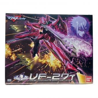 マクロス マクロスF(フロンティア) 1/72 VF-27γ ルシファー ブレラ・スターン機 プラモデル プラモデル