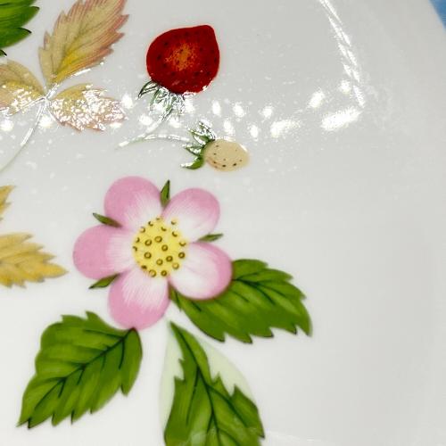 Wedgwood (ウェッジウッド) フルリムプレート 約20cm ワイルドストロベリー