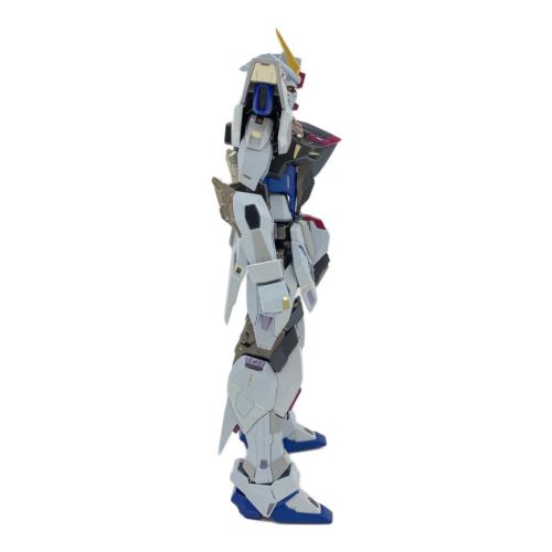 フリーダムガンダム CONCEPT 2 フィギュア METAL BUILD