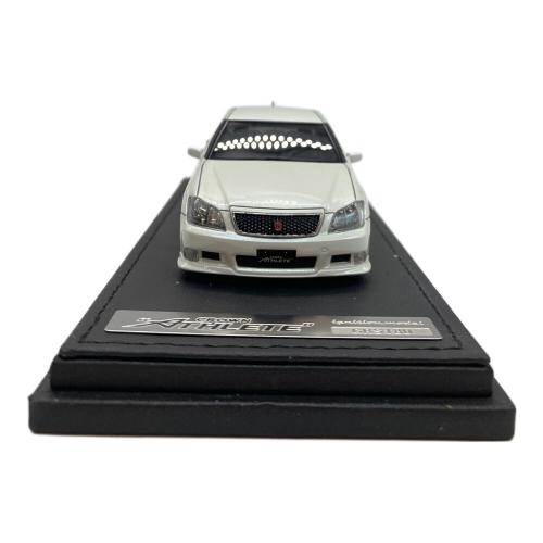 1/43 トヨタ クラウン GRS180 アスリート ホワイト BBS モデルカー