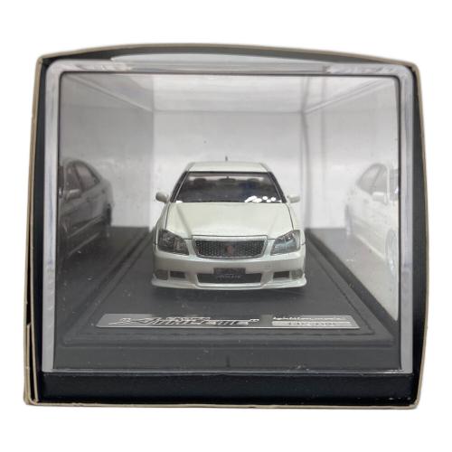 1/43 トヨタ クラウン GRS180 アスリート ホワイト BBS モデルカー