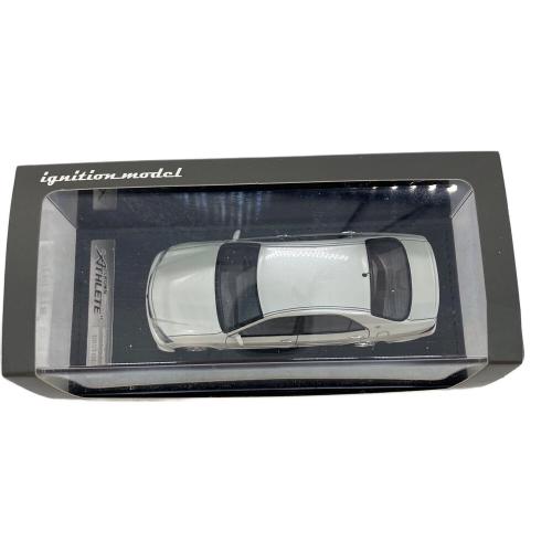 1/43 トヨタ クラウン GRS180 アスリート ホワイト BBS モデルカー