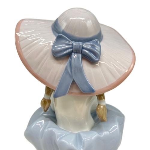LLADRO (リヤドロ) フィギュリン 箱有 5862 花の香りにつつまれて