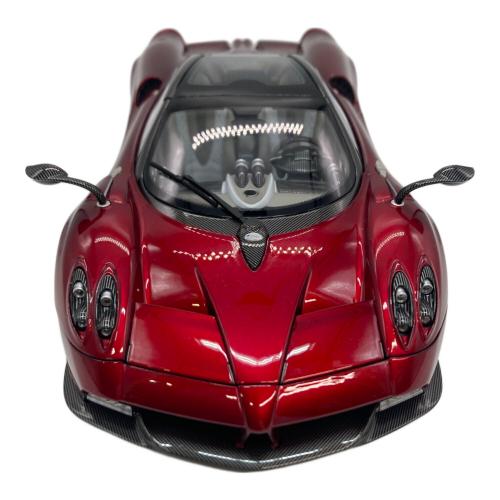 LCD 1/18 パガーニ Pagani Huayra モデルカー