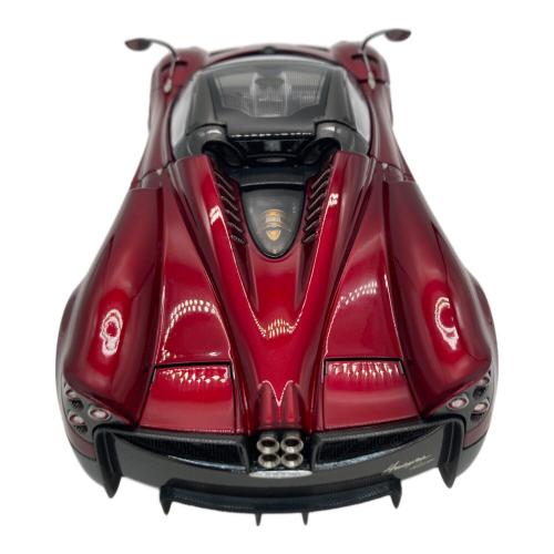 LCD 1/18 パガーニ Pagani Huayra モデルカー