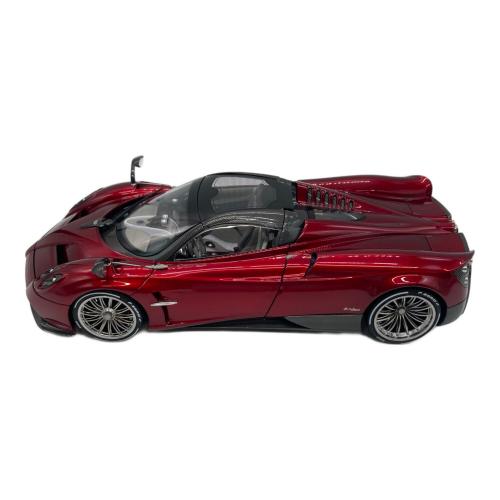LCD 1/18 パガーニ Pagani Huayra モデルカー