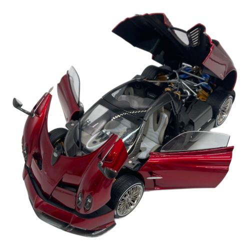 LCD 1/18 パガーニ Pagani Huayra モデルカー