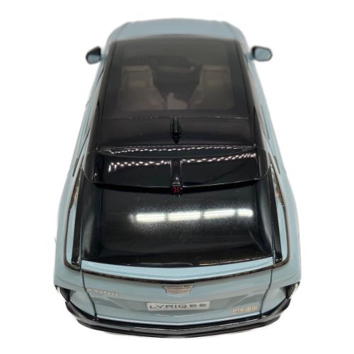1/18 キャデラック Cadillac LYRIQ モデルカー