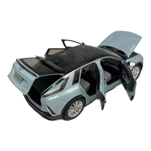 1/18 キャデラック Cadillac LYRIQ モデルカー