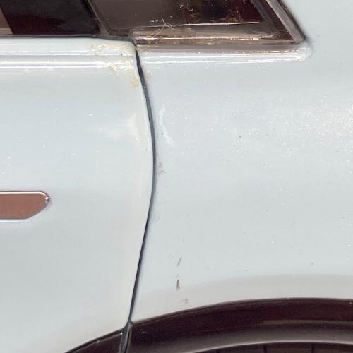 1/18 キャデラック Cadillac LYRIQ モデルカー