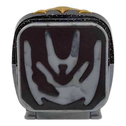 仮面ライダーリバイス DXジャイアントスパイダーバイスタンプ＆メガバットバイスタンプセット (BD/DVD リバイスForward 仮面ライダーライブ＆エビル＆デモンズ スペシャル版同梱品)