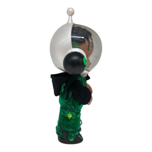 POP MART (ポップマート) SKULLPANDA OOTD Green Field ビッグサイズ フィギュア