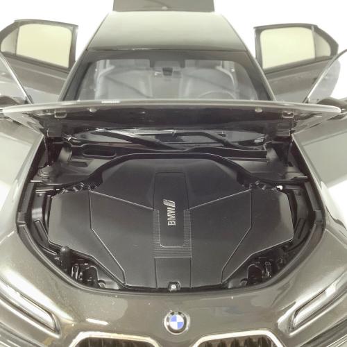 MINICHAMPS (ミニチャンプス) 1/18 BMW i7 M70 (G70) 2024 モデルカー スレ・箱ヘコミヤブレ有