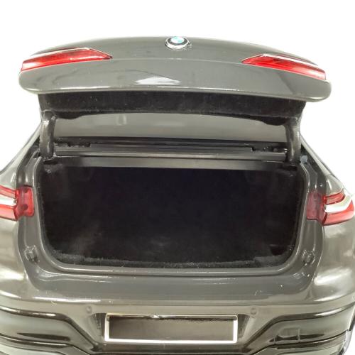 MINICHAMPS (ミニチャンプス) 1/18 BMW i7 M70 (G70) 2024 モデルカー スレ・箱ヘコミヤブレ有