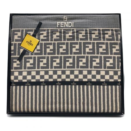 FENDI (フェンディ) タオルケット グレー×ベージュ｜トレファクONLINE