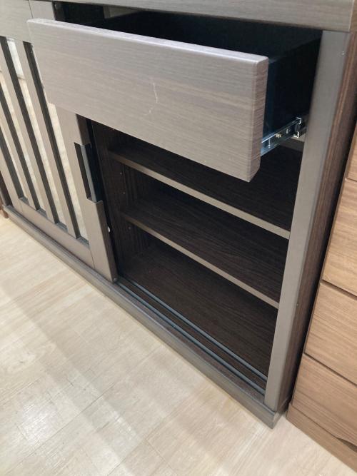 ニトリ サイドボード ブラウン 50 スライド2枚扉 アカツキ