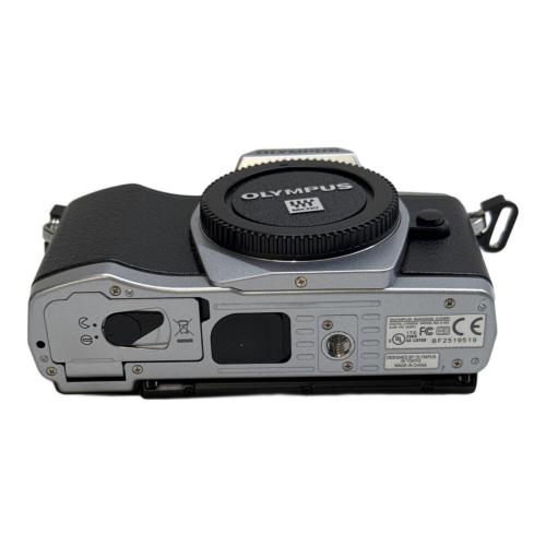 OLYMPUS (オリンパス) ミラーレス一眼レフカメラ OM-D E-M5 BF2519519