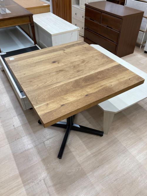 CRASH GATE (クラッシュゲート) カフェテーブル　