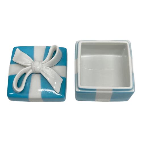 TIFFANY & Co. (ティファニー アンド コー) 陶器小物入れ プレゼントボックス型