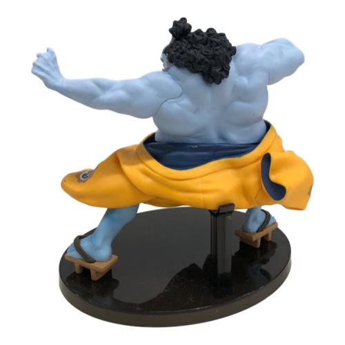 フィギュア ジンベエ(通常カラーver.) 「ワンピース」 BANPRESTO WORLD FIGURE COLOSSEUM 造形王頂上決戦2 vol.4