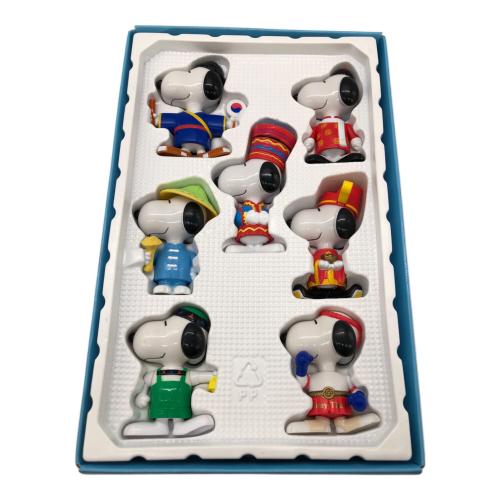 マクドナルド限定 スヌーピー ワールドツアー2 フィギュアセット コレクションBOX付