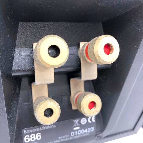 Bowers & Wilkins (バウワース＆ウィルキンス) ペアスピーカー 686